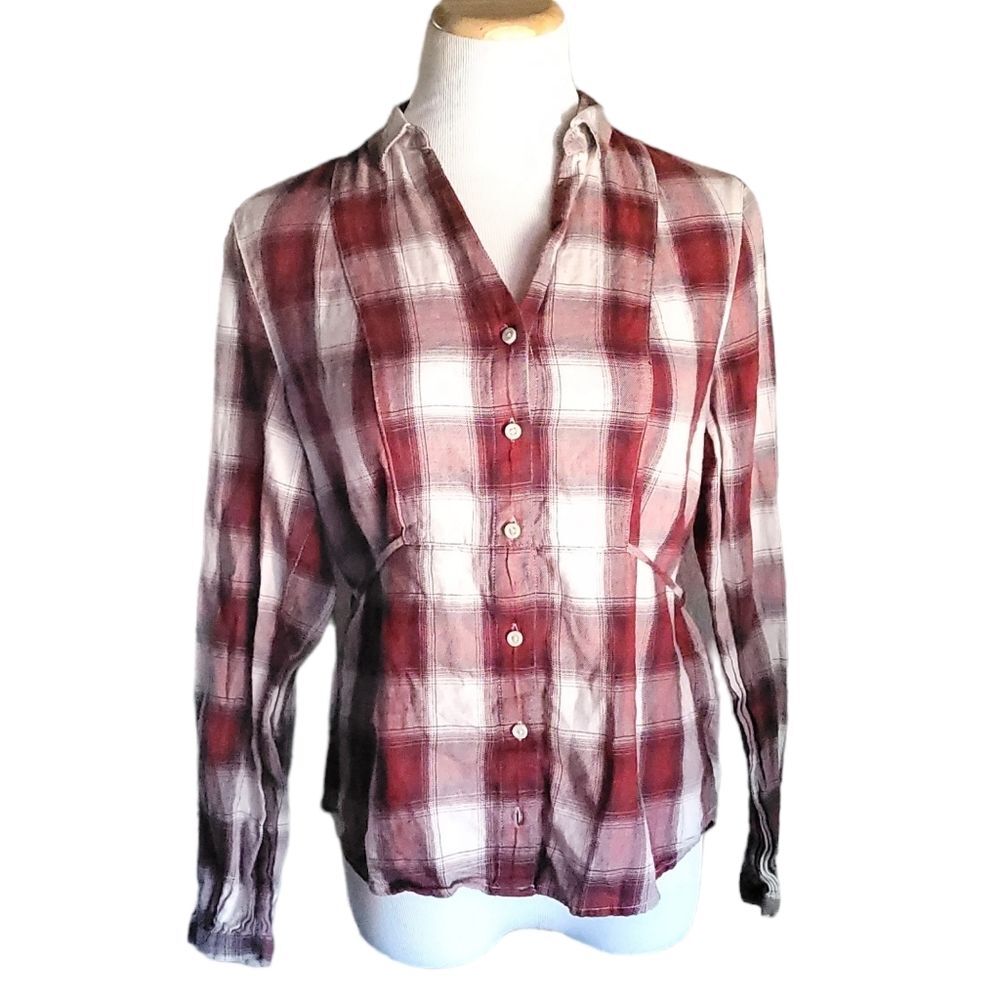 Levis Girls Red plaid flannel button up shirts size Large